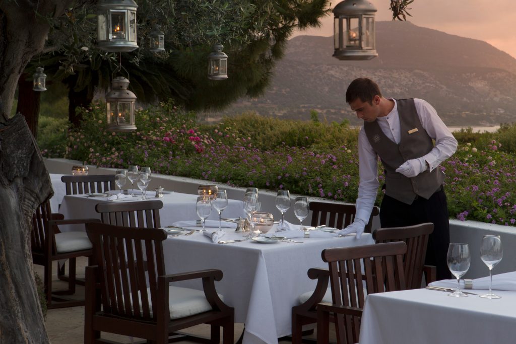 luksus cypern bedste hotel femstjernet gastronomi 80days